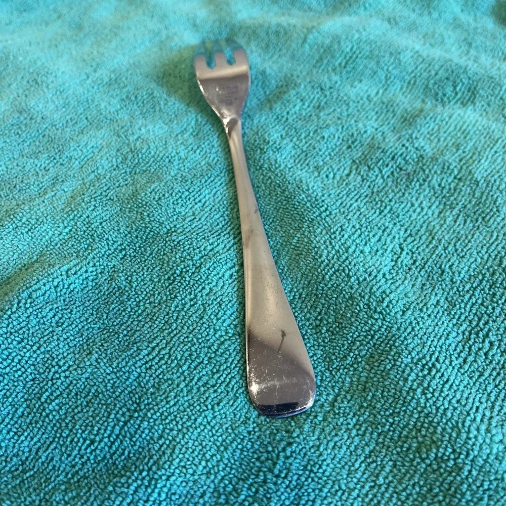 Gorham Colonial Tipt Stainless Steel 3 Tine Dinner Fork Glossy Finish 8 1/8